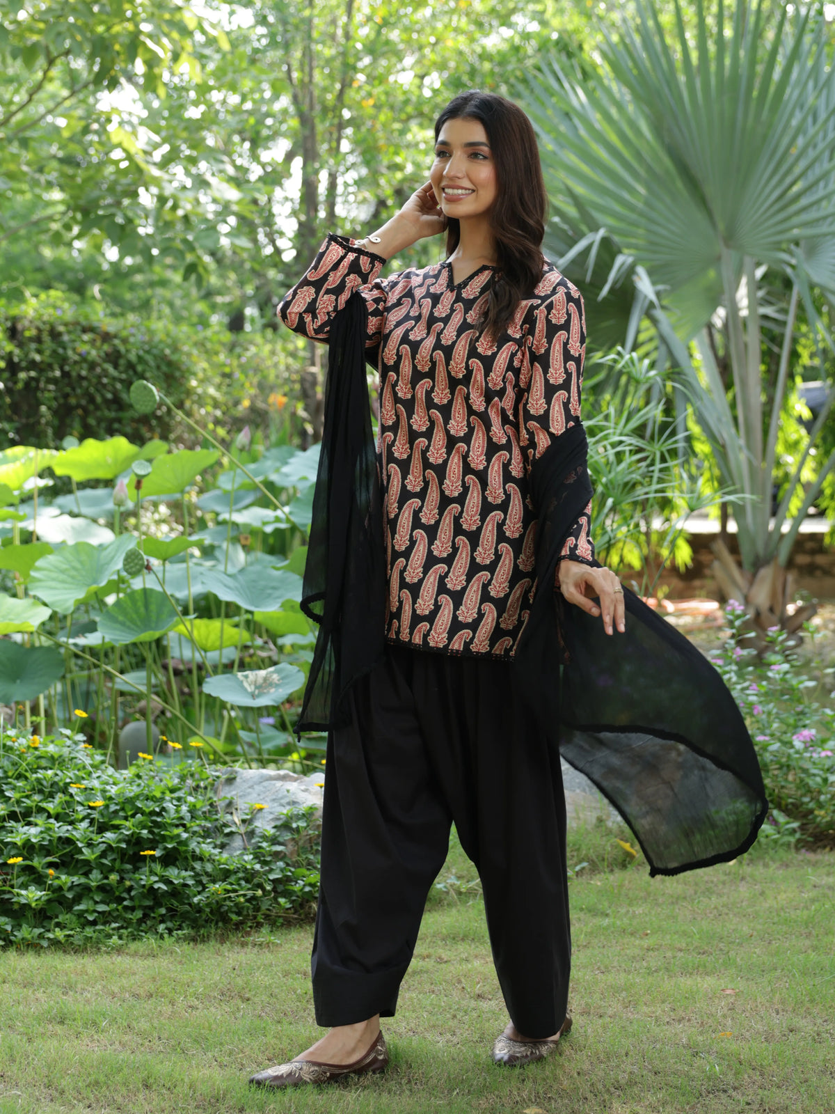 Ayla Black Paisley Cotton Farshi Salwar Suit Set